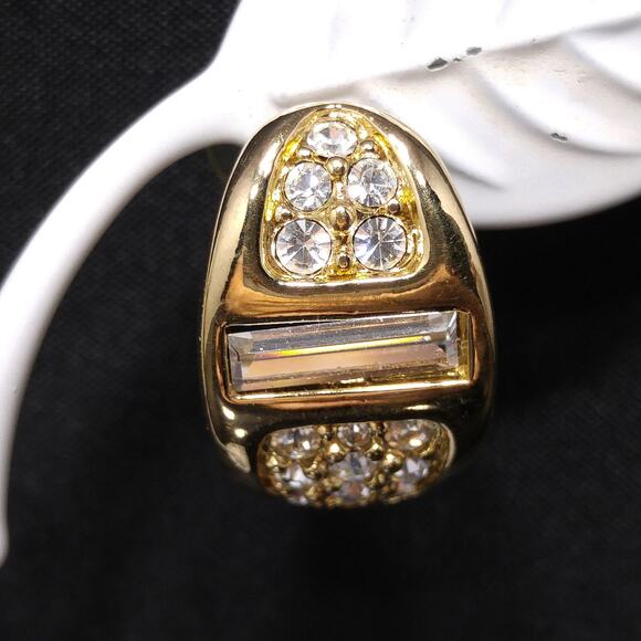 Vintage Savvy by Swarovski Gold Tone Earrings Clear Crystal 1980s on Card - Picture 2 of 10